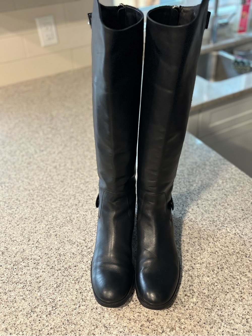 Ferragamo Black Rodi Riding boots - Picture 2 of 11